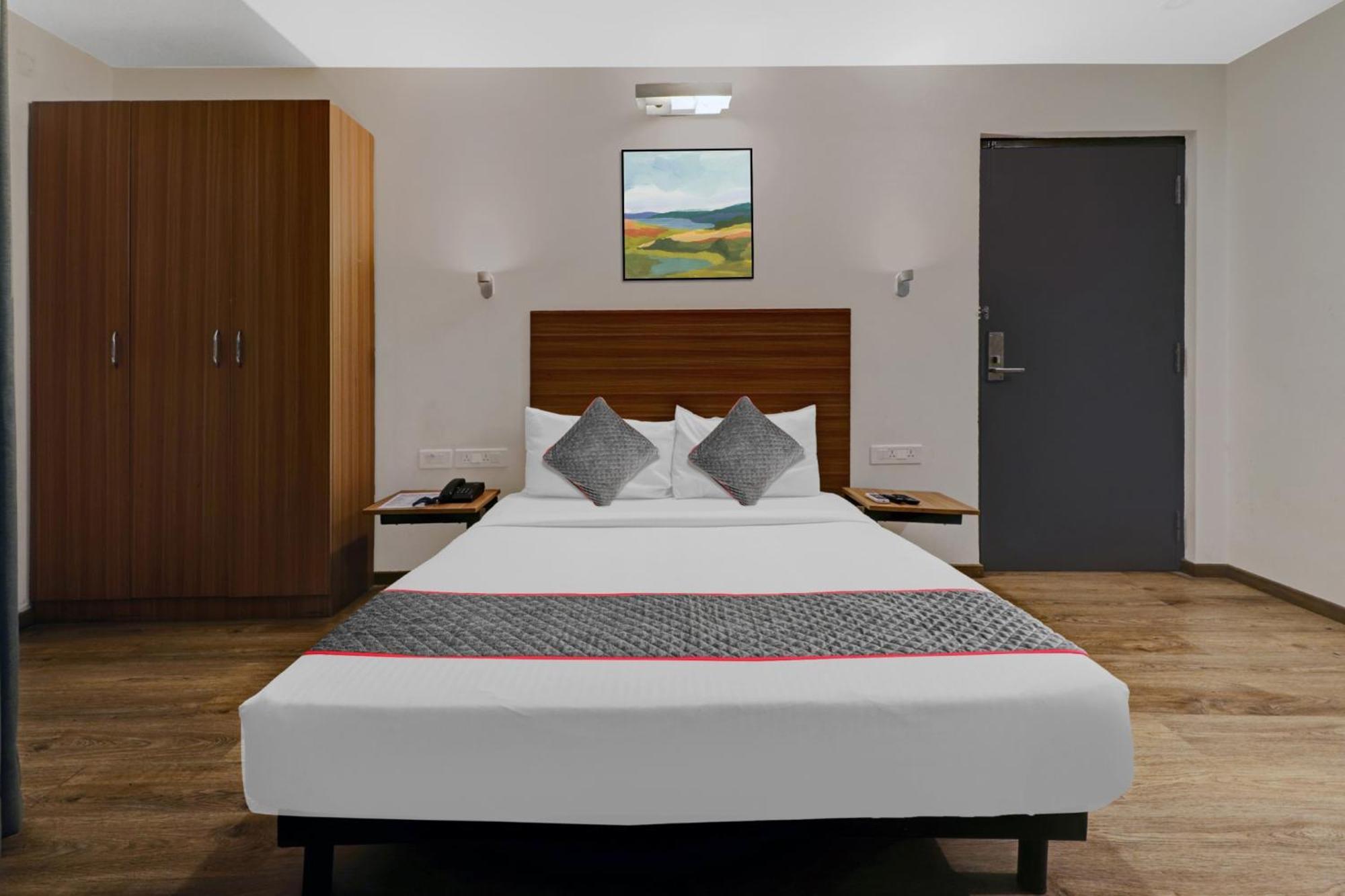 Hotel O Royal Encore Бангалор Экстерьер фото