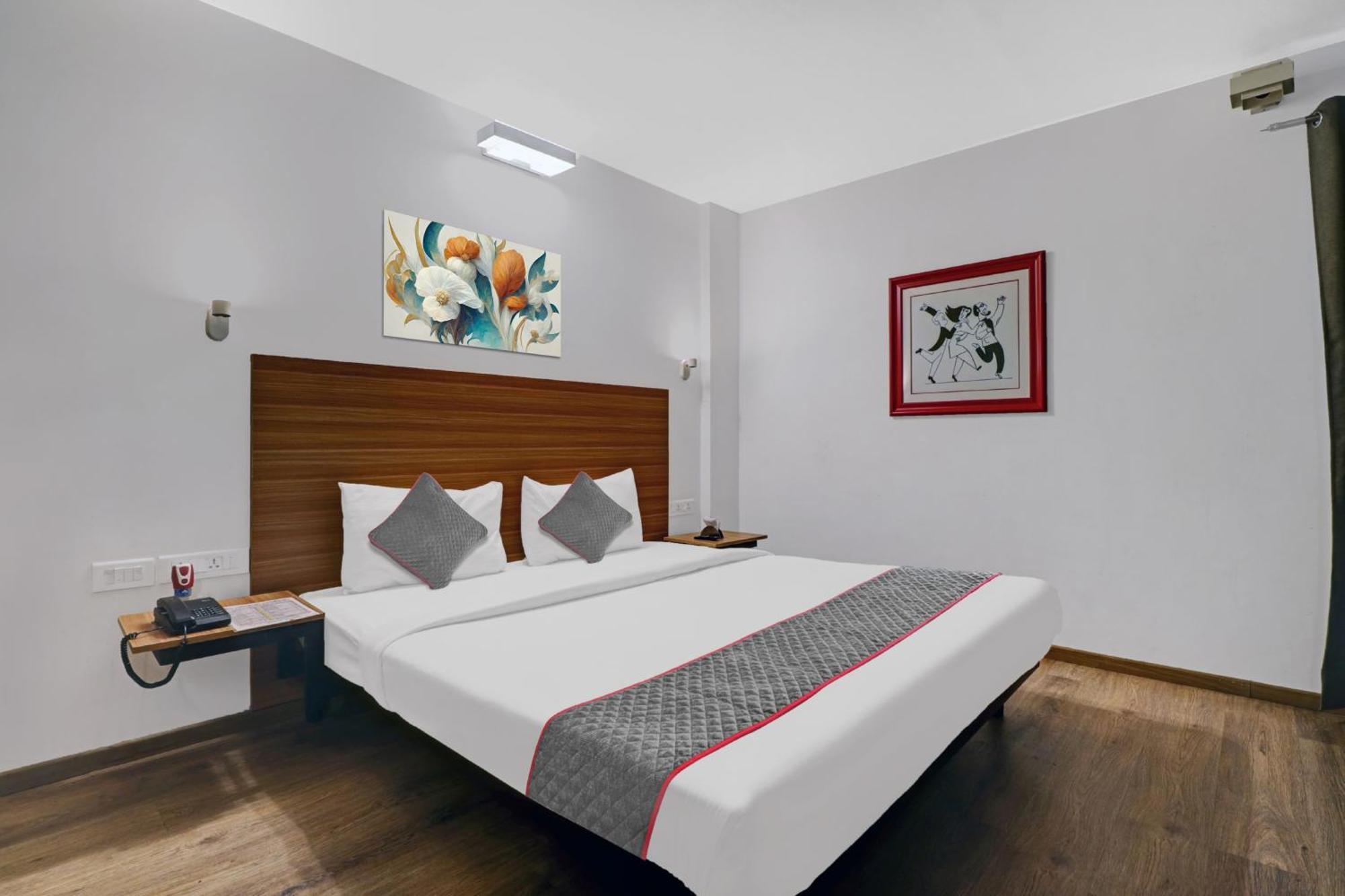Hotel O Royal Encore Бангалор Экстерьер фото